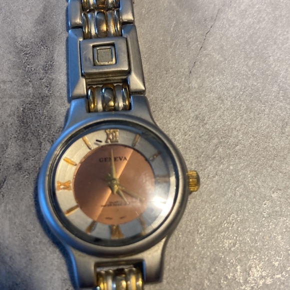 Geneva - Picture 7 of 13